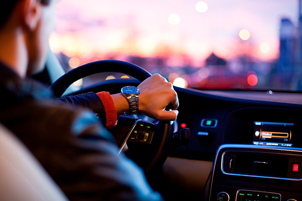 El seguro del coche indemniza a un conductor que había consumido alcohol