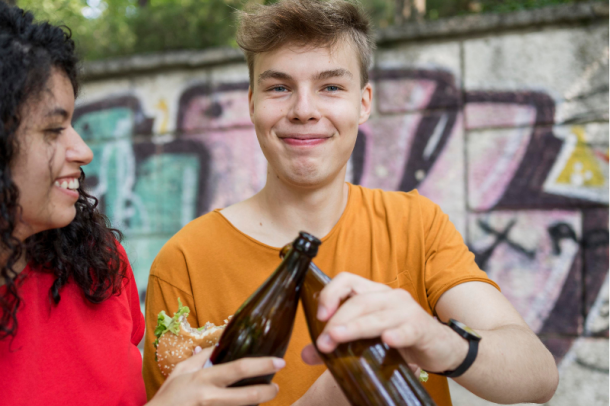 ¿Qué multa te pueden poner por beber en la calle?